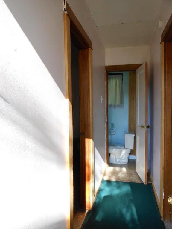 Katahdin Cabins Hotel Millinocket ภายนอก รูปภาพ