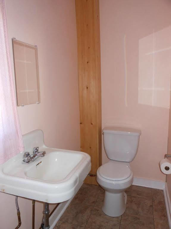 Katahdin Cabins Hotel Millinocket ภายนอก รูปภาพ